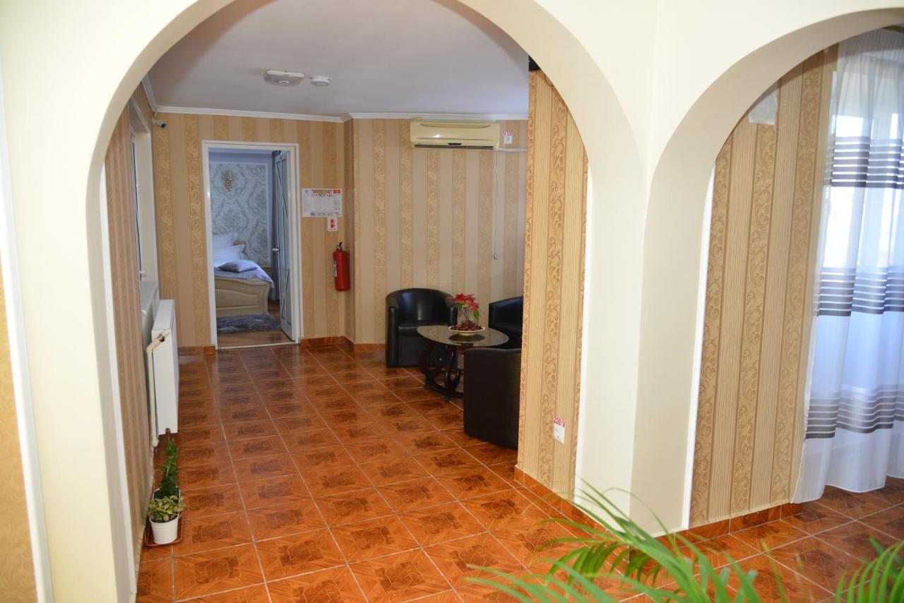 Stejarul Buzau Apartment Exterior photo